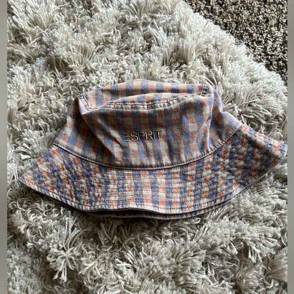 Bucket Hat - Picture 1 of 5